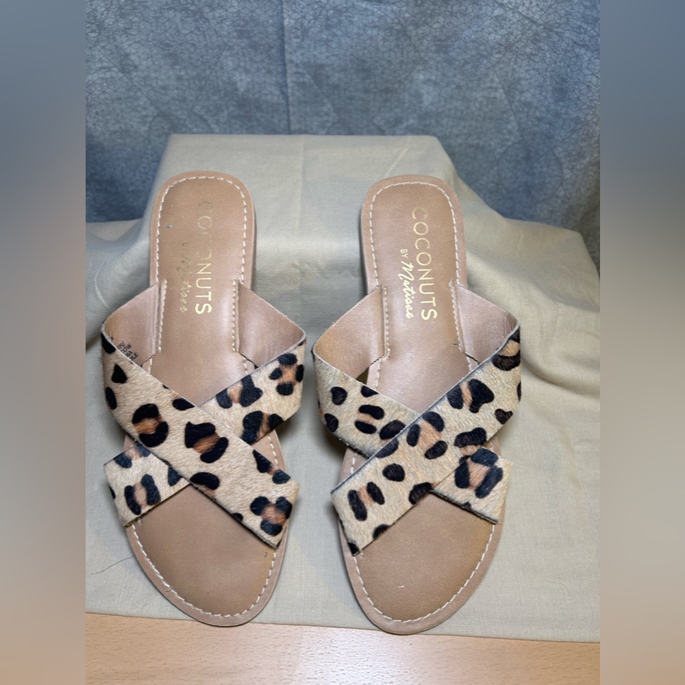 Coconuts by Matisse Pebble Leather Dyed Cow Fur leopard print sandals, 10 - Picture 1 of 6